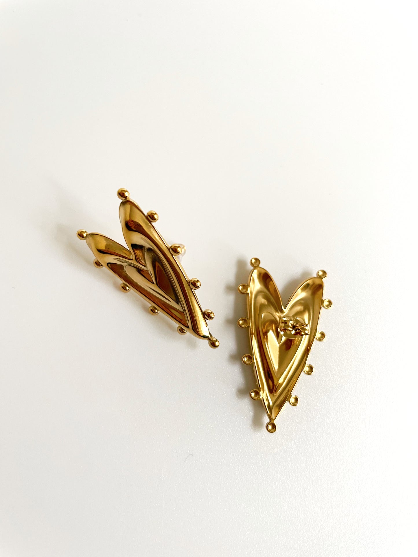 Pointed Hearts Stud Earrings