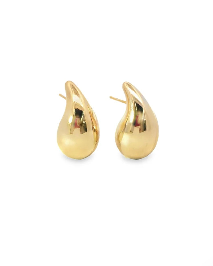 The “now” basics earrings