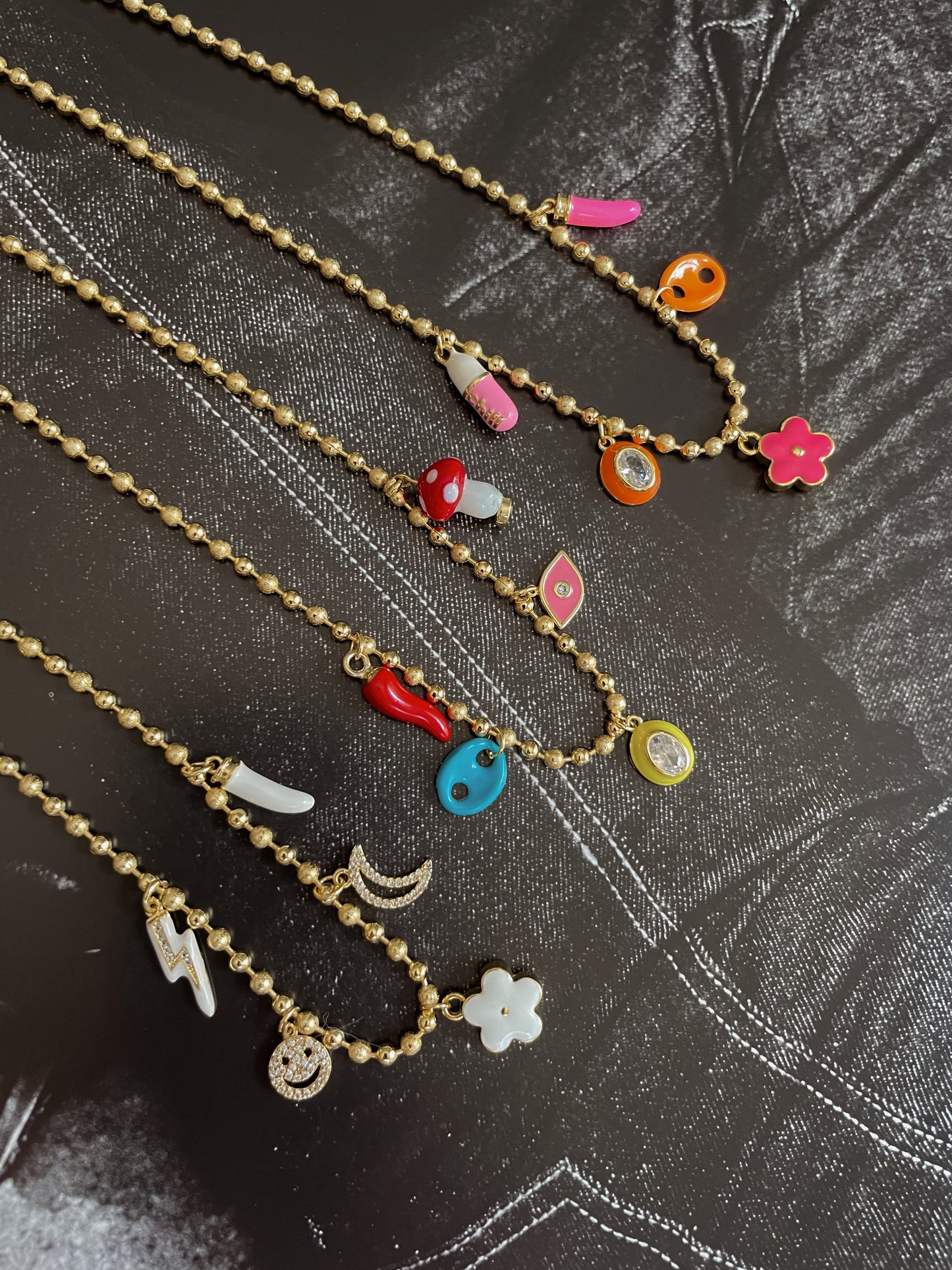 Vita Style Mini Charms necklace