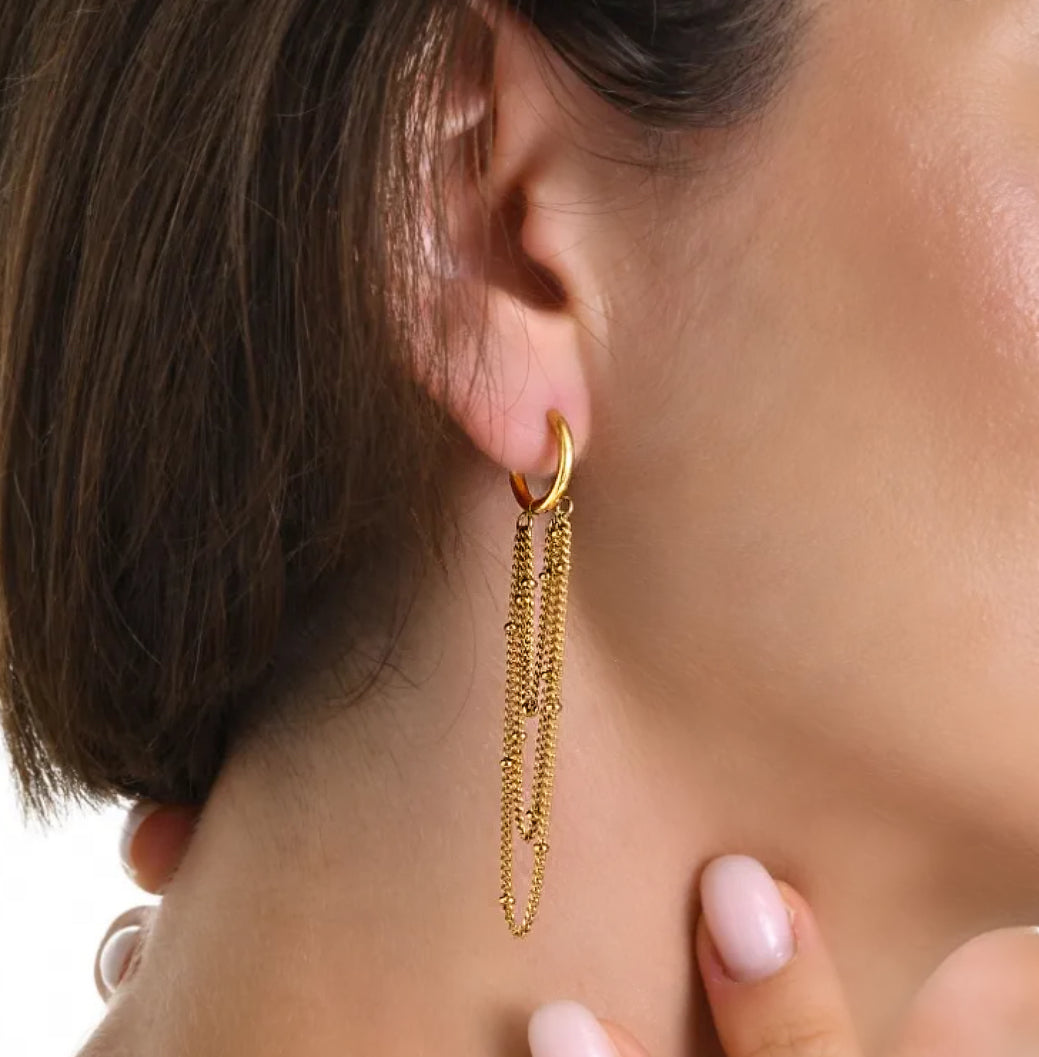 Chained hoops earrings