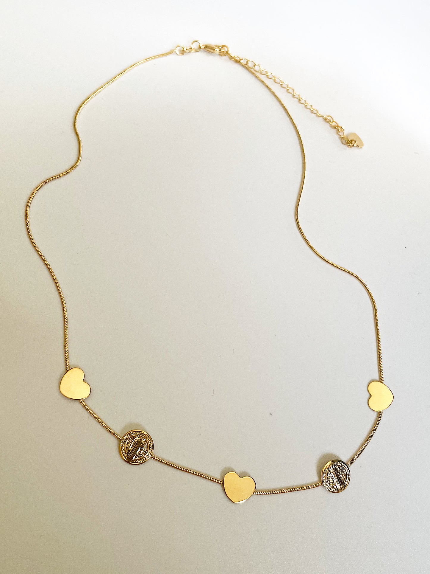 Love San Benito Abbad Short Necklace