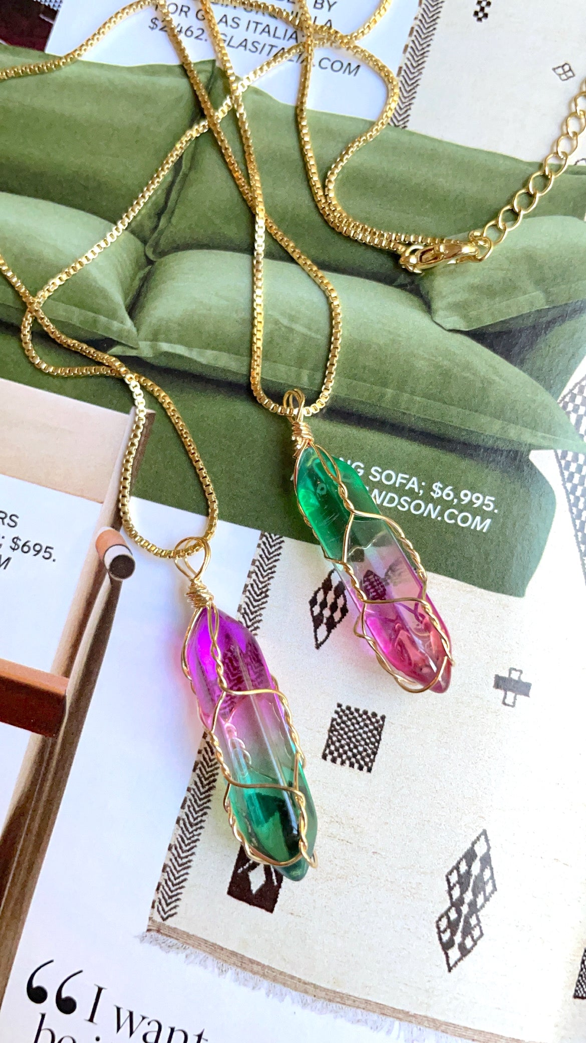 Minimalist Natural Crystal Necklace for Women Lovely Small Moon Charm  Citrines Purple Crystal Crescent Pendant Tin, 女裝, 飾物及配件, 寶石、鑽石、水晶- Carousell